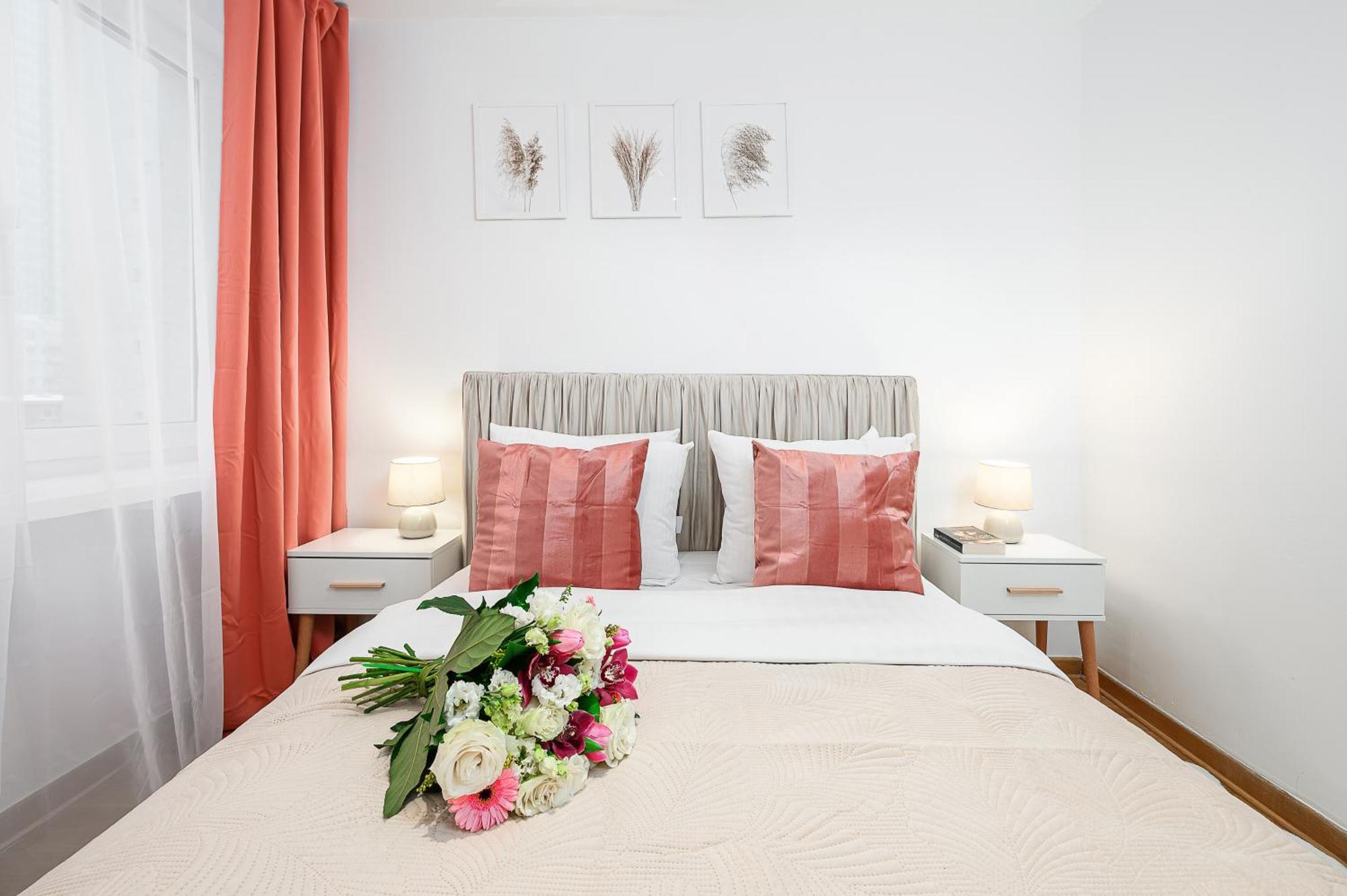 Lumina Apartment Opposite The Palace Of Culture And Science Warsaw Exterior photo